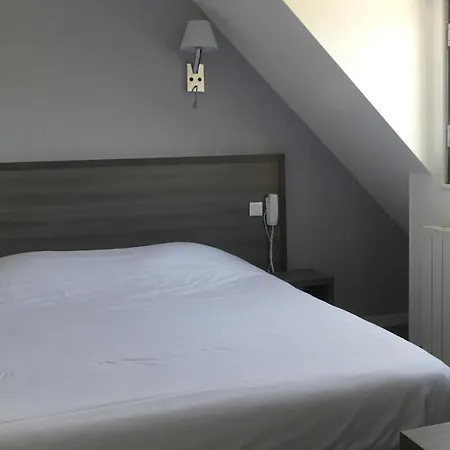 Castel Moor Szálloda 2*