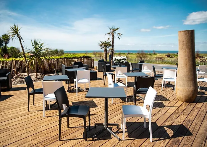 Castel Moor Hotel 2*